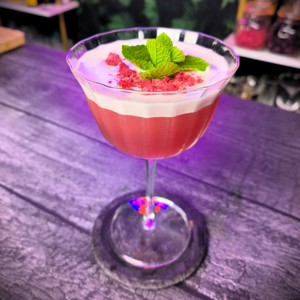8 Valentines Cocktails to get Hearts Racing!